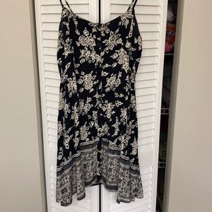 3/25 Black and white (cream) dress with pockets.